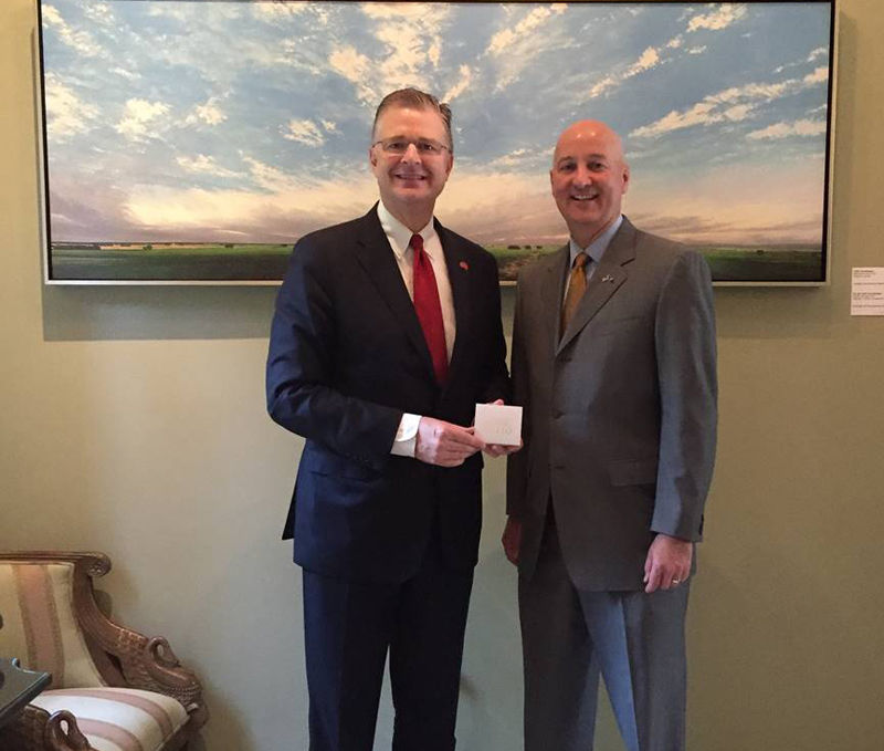 Ambassador hosts governor